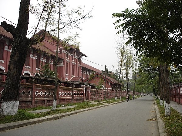 Hai Ba Trung High School